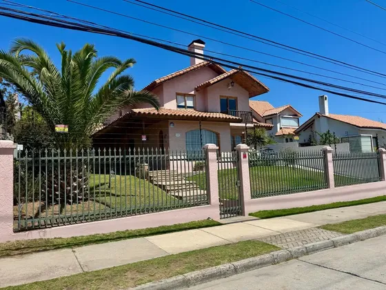 Espectacular Casa En Venta En San Joaquín
