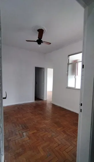 Apartamento/ Casa Meier ( Por Andar)
