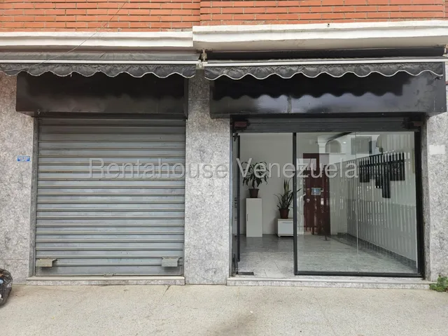 Local A Pie De Calle En Alquiler, Sector Las Fuentes, Urb. El Paraiso