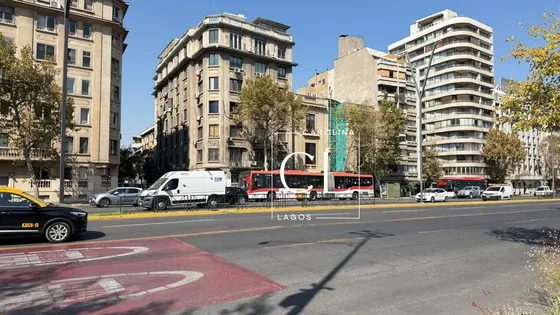 Edificio Comercial, En El Corazón De Providencia