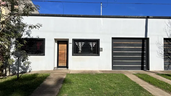 Casa En Venta En Colón Entre Ríos