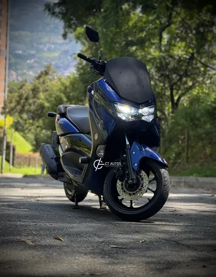 Yamaha Nmax Connect