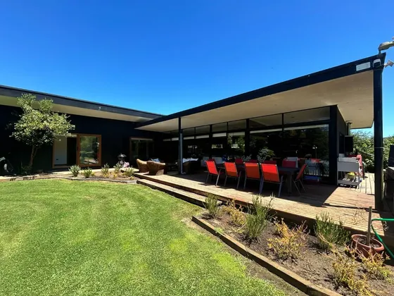 Casa Con Piscina Y Gran Quincho En Quitacalzón