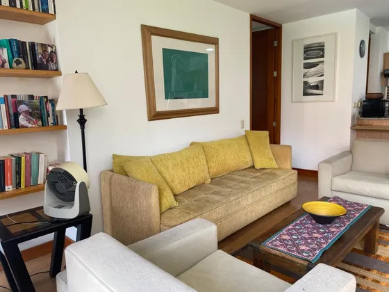 Apartamento Amoblado En La Milla De Oro