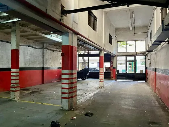 Cochera Fija Cubierta  Zona  Congreso    