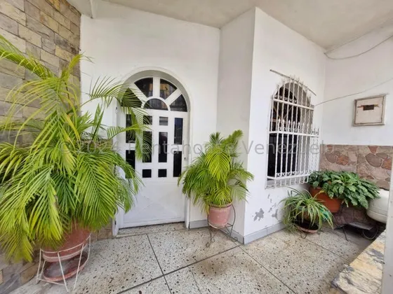 Casa En Venta Duplex Urb Villas De Aragua La Morita I 25-1012 Gjg