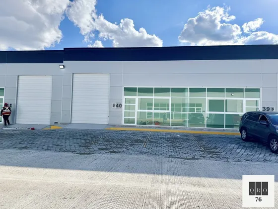 Renta Bodega Comercial 200m² | $33mil | Libramiento Norponiente En Qro.