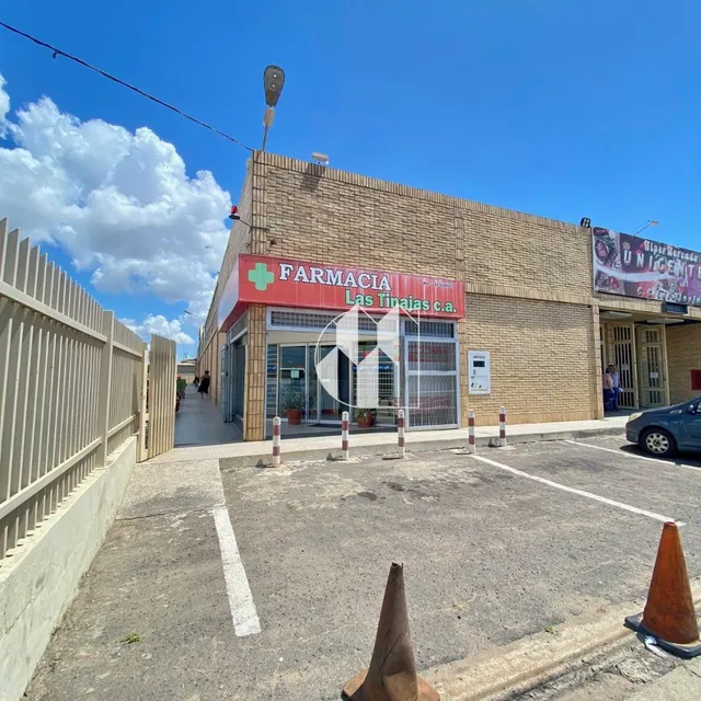Oportunidad. Traspaso De Farmacia Totamente Operativa, Ubicada En Plena Av. Caracas, Sector Core 8. Puerto Ordaz