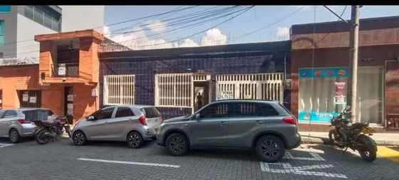 Vendo Casa A Una Cuadra De La Circunvalar En Pereira  