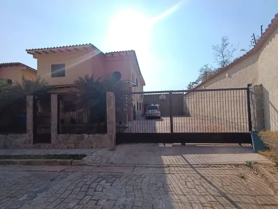Casa En Venta En Terrazas De San Diego Country San Diego Totalmente Remodelada (jct)
