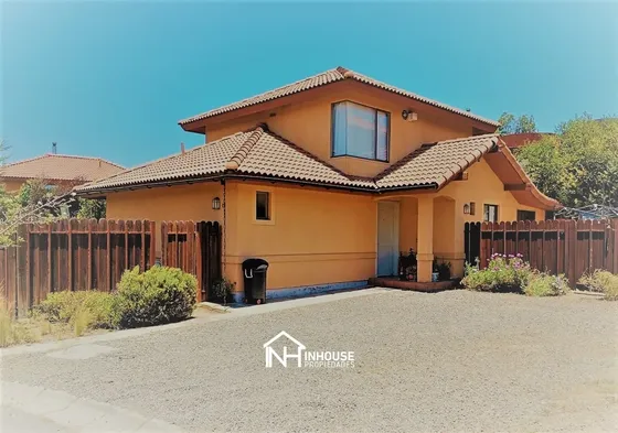 Casa En Venta De 3 Dorm. En Curauma, Valparaíso