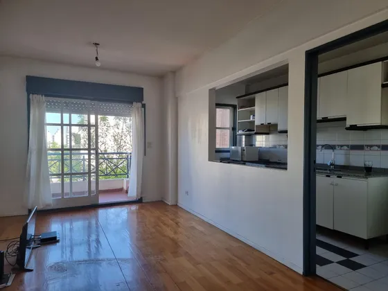 2 Ambientes Al Frente C/balcon  Donato Alvarez 700 Caballito