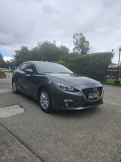 Mazda 3 2.0 Touring Mt