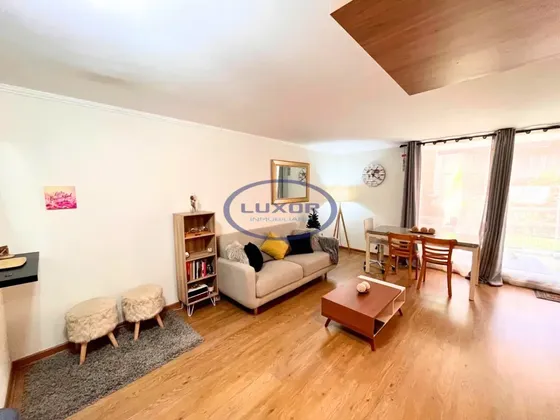 Departamento En Venta En Moderno Edificio, Huechuraba