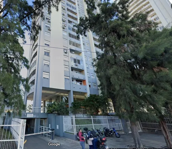 Cochera En Torres Pueyrredon