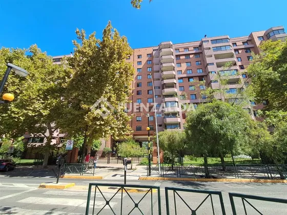 Departamento En Venta De 2 Dorm. En Providencia