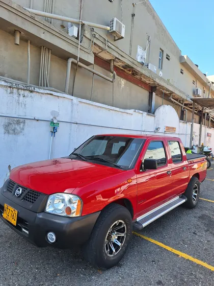 Nissan D22 Frontier 2.4 Ax D22