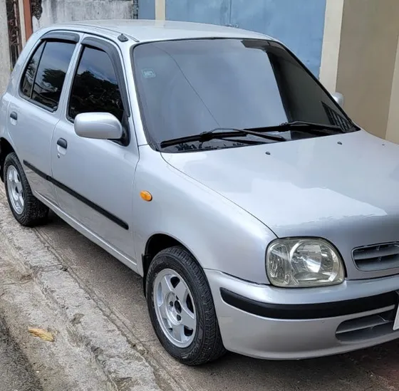 Nissan March Japon