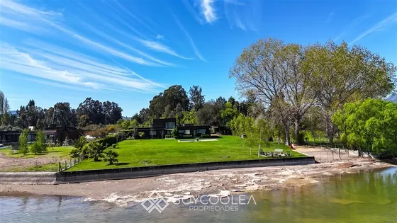 Casa En Venta De 4 Dorm. En Las Cabras