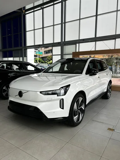 Volvo Ex90 Ultra