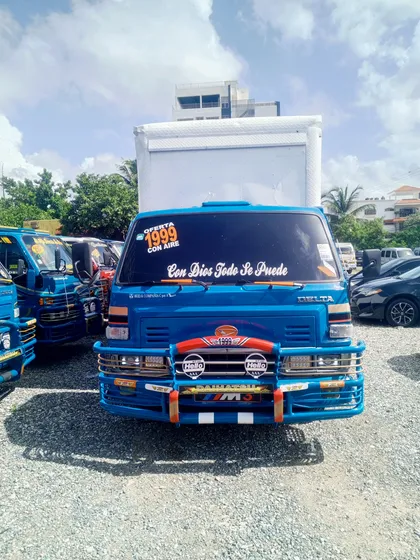 Daihatsu Delta Cama Larga 99 Furgón Financiamiento Disponibl