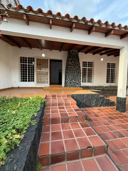 Mg Casa En Alquiler Villa Los Pinos La Guayana