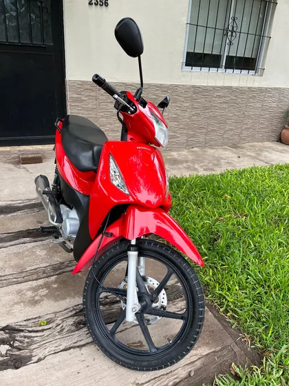 Honda Biz 2017. Unica Dueña. Lista Para Transferir.