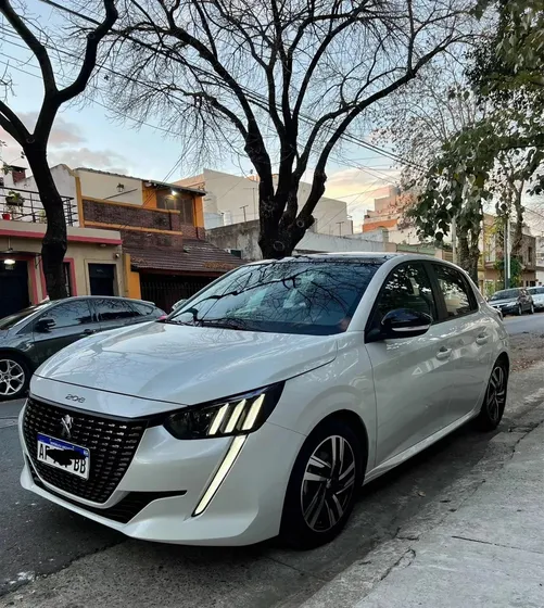 Peugeot 208 1.6 Feline Tiptronic