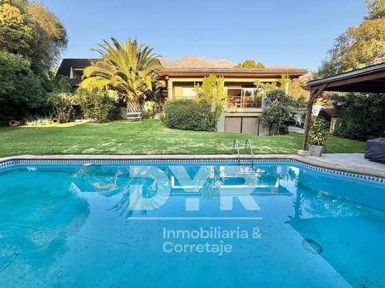 Casa En Venta La Reina 6 Dorms 6 Baños