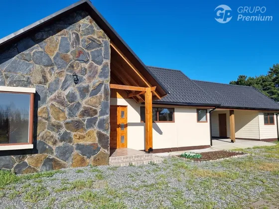 Casa En Venta De 4 Dorm. En Los Angeles