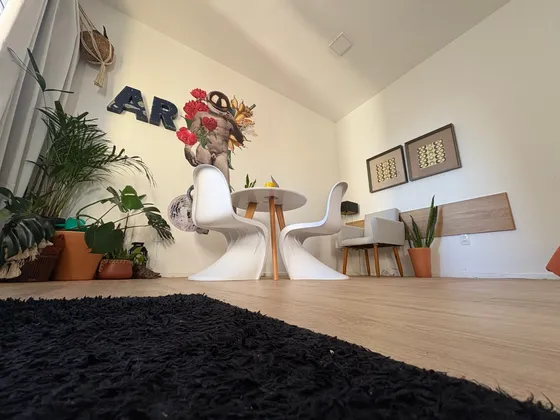 Ensolarado Studio No Ed. Comercial Tiradentes, No Centro-leste De Floripa