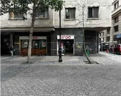 Local Comercial En Venta En Santiago / Metro Moneda