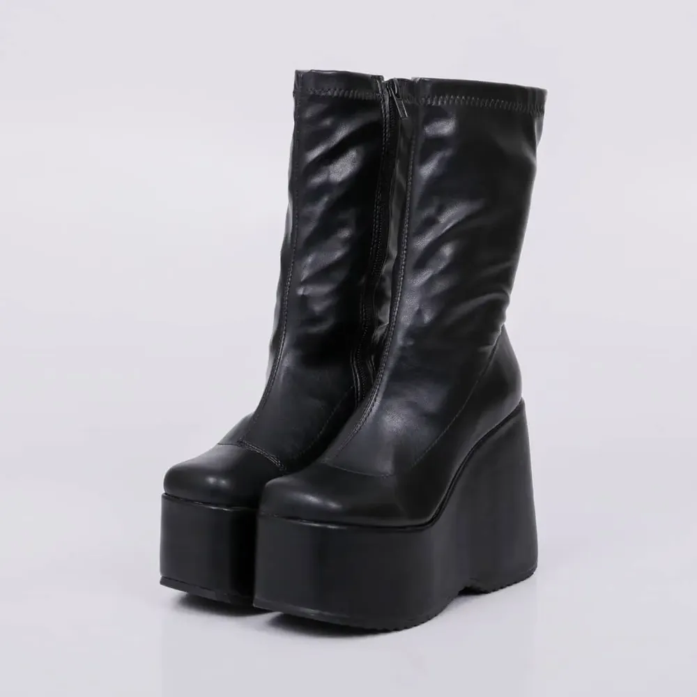 Bota Feminina Y2k Plataforma Cano Médio Confortavel Tendenci