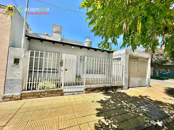 Casa - Ph En Venta, En Villa Bosch / Reservada !!