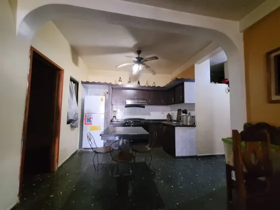 Cliente Directo.luze Se Ofrece Casa De Dos Niveles En Venta/ Excelente Oportunidad Para Invertir. Estrategica Ubicación,cerca De La Autopista Regional Del Centro