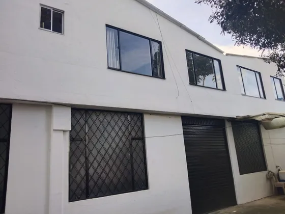 Exelente Bodega Buen Sector