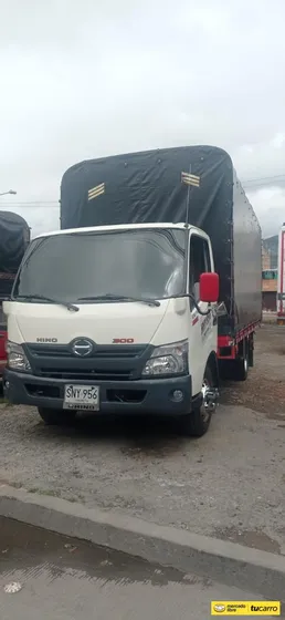 Hino 300