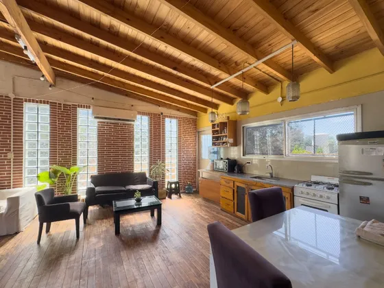 Venta - Casa Tipo Ph - 6 Ambientes - Vivienda Multifamiliar - Apto Credito