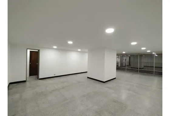 Hermoso Local A La Venta En El Centro De Medellín