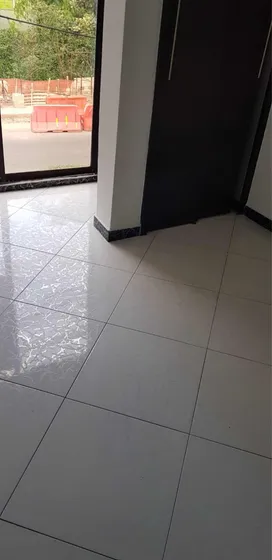 Apartamento De 3 Habitaciones, 1 Baño, Balcón Y Zona Ropa