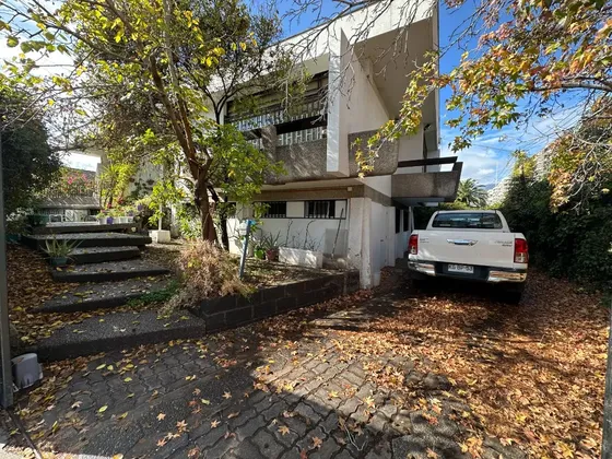 Casa Comercial