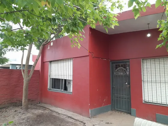 Se Alquila Casa Amplia 