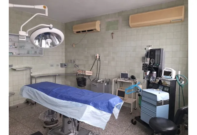Clinica, Centro De Salud En Venta, Valencia, Centro