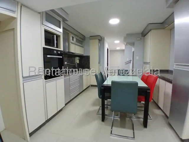  #*25-19960 ¡excelente Oportunidad De Vivir En Una Hermosa Casa De Dos Niveles En Un Urbanismo Cerrado De Cabudare! 