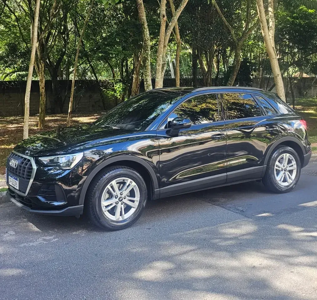 Audi Q3 2021 1.4 Black S-line Tfsi S-tronic 5p Audi Q3 2021 1.4 Black S-line Tfsi S-tronic 5p