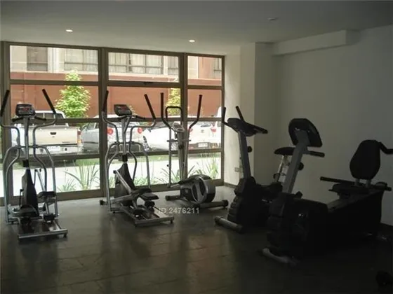 Departamento 1d 1b + Bodega Metro Moneda $320.000