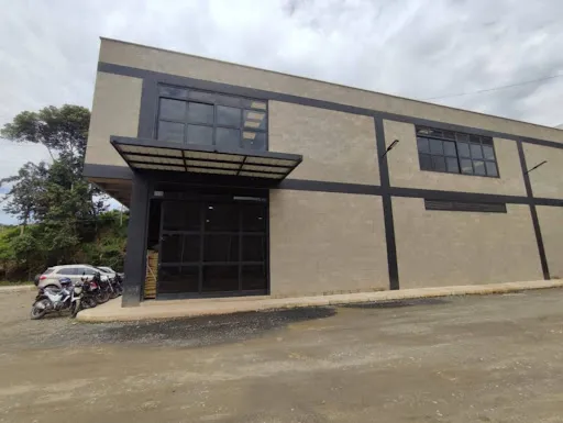 Bodegas En Arriendo El Santuario 643-8292527