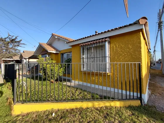 Casa En Venta En San Joaquín, A Metros De Ulriksen 4d 2b