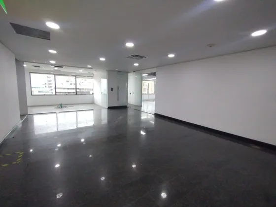 Oficina Amoblada Calle 72 840m