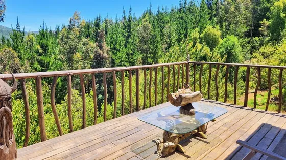 Sitio En Venta, Sector La Quesería Con 3 Casas En Vichuquén